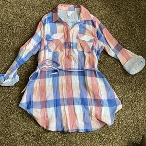 Isabel maternity shirt size small